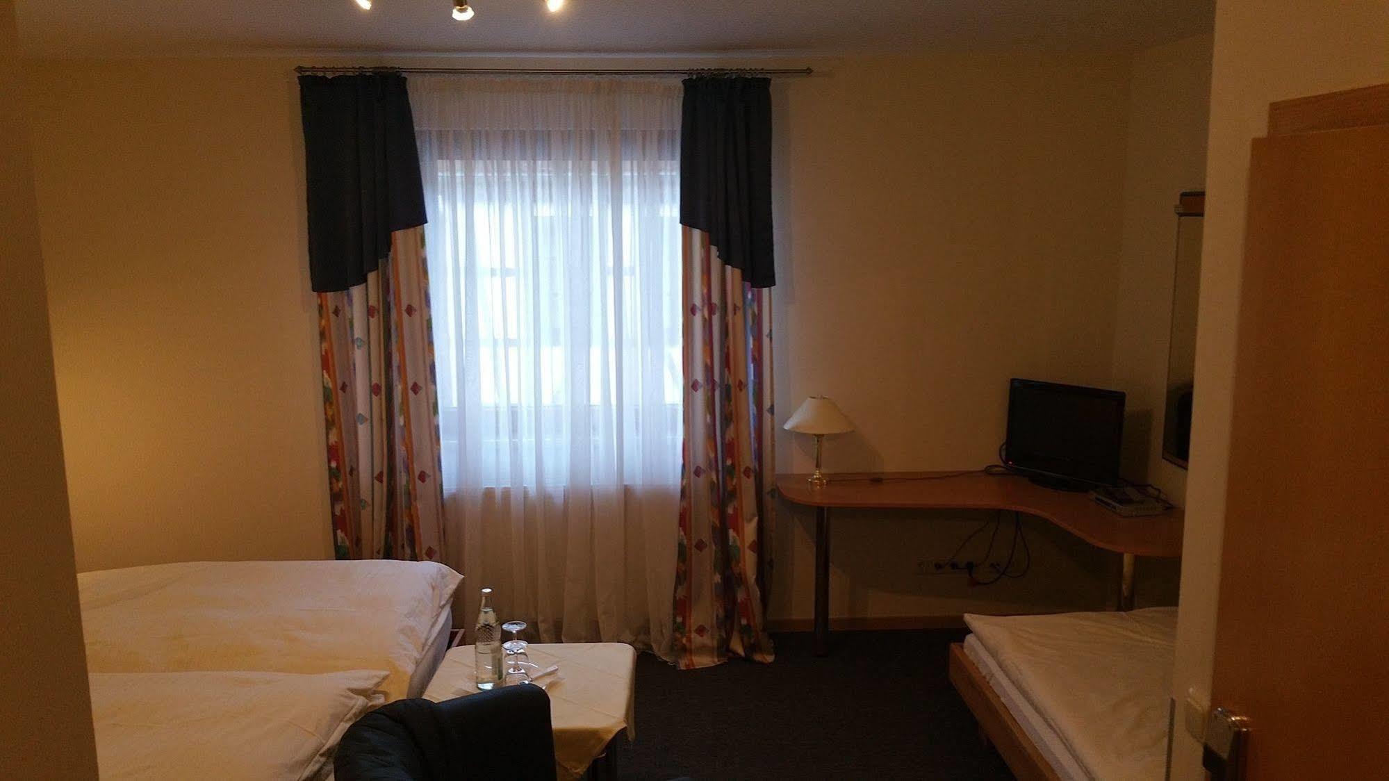 Hotel Munsterer Hof Extérieur photo